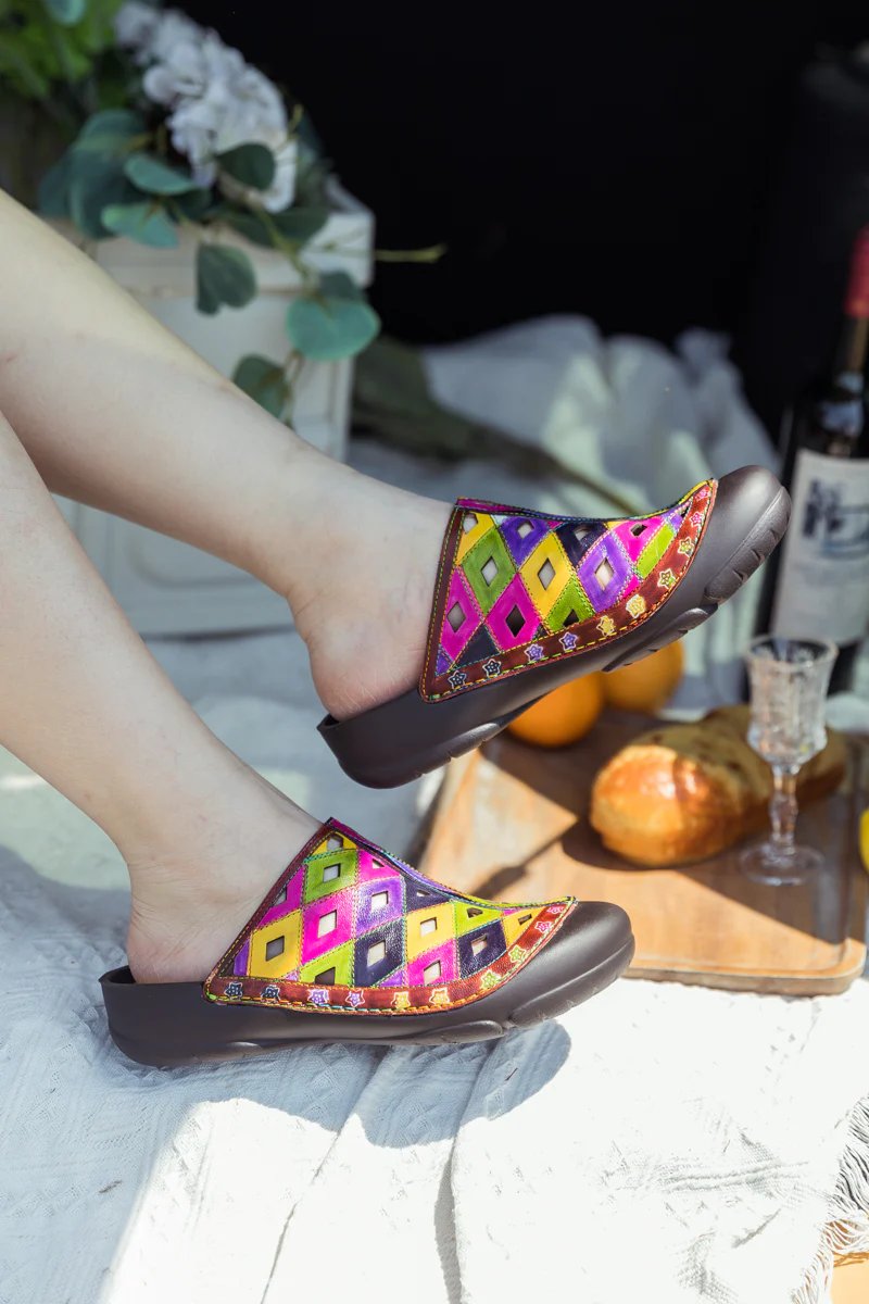 SOFFIA | DIAMOND HOLE CUT-OUT LEATHER SANDAL - Image 8