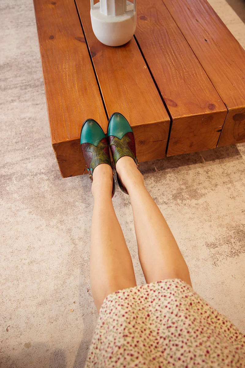 Soffia | Dixon Daisy Applique Leather Pump - Image 3