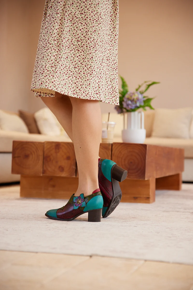 Soffia | Dixon Daisy Applique Leather Pump - Image 6