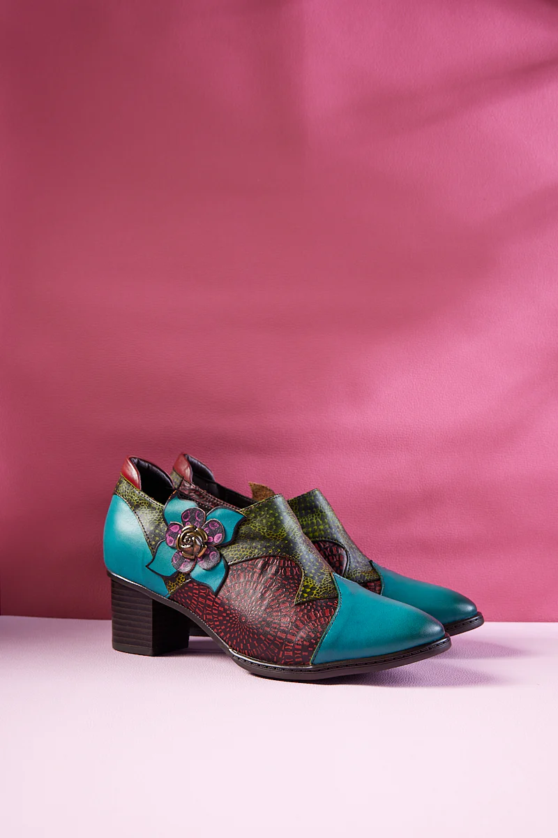 Soffia | Dixon Daisy Applique Leather Pump - Image 7