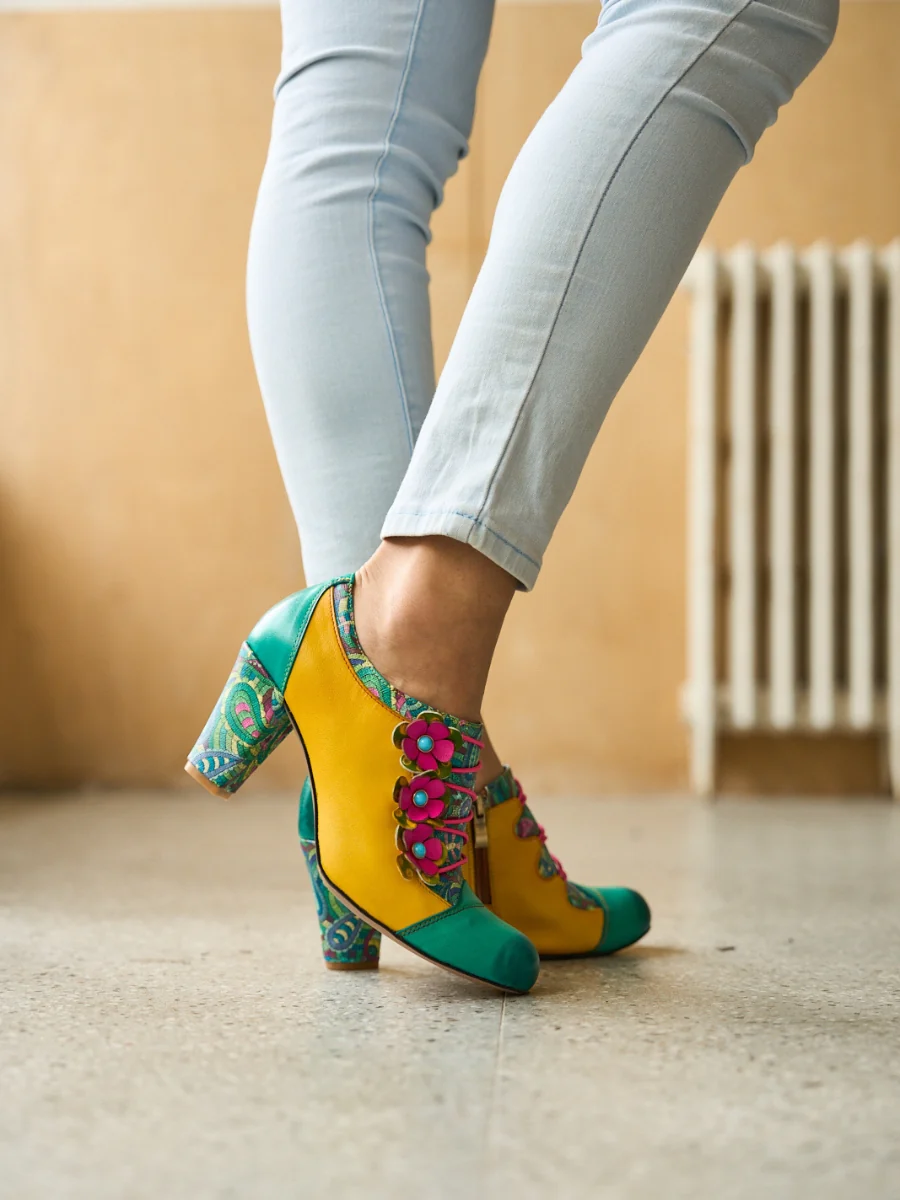Soffia | Douce Marguerite Leather Pump Brogues - Image 4