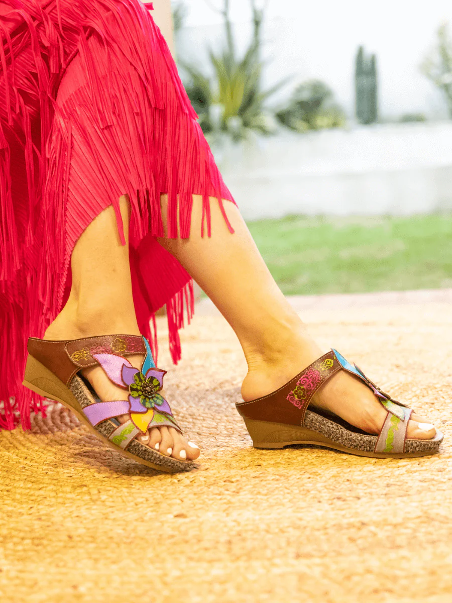 SOFFIA | FLOR DE PARAISO LEATHER WEDGE SANDAL - PURPLE - Image 4