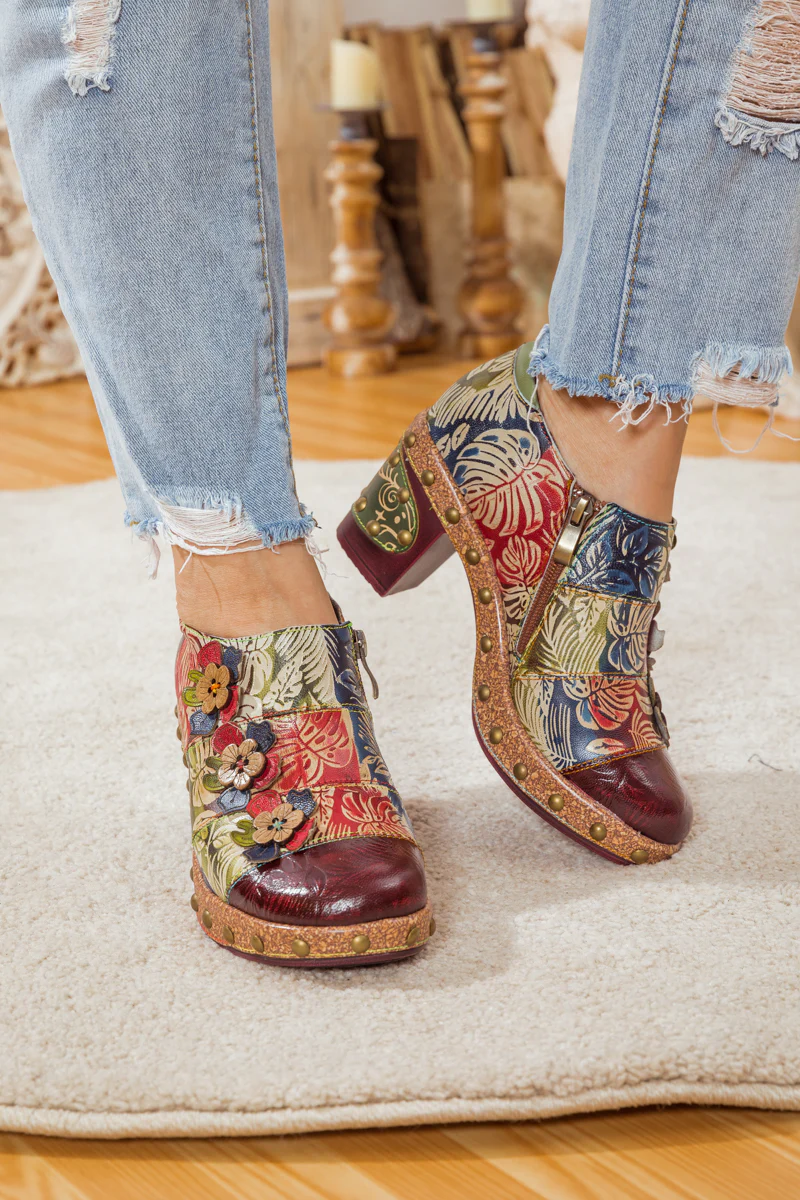 SOFFIA | FLORAL APPLIQUED LEATHER LOAFER - Image 2