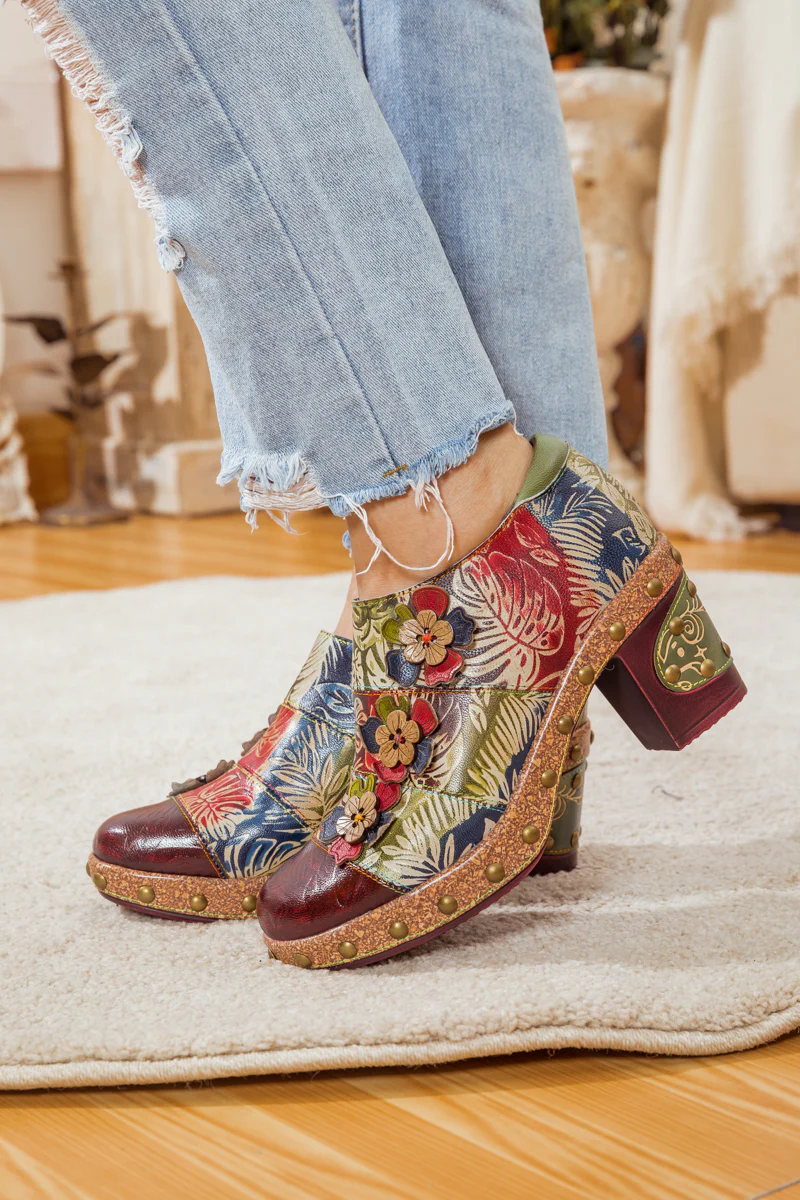 SOFFIA | FLORAL APPLIQUED LEATHER LOAFER - Image 3