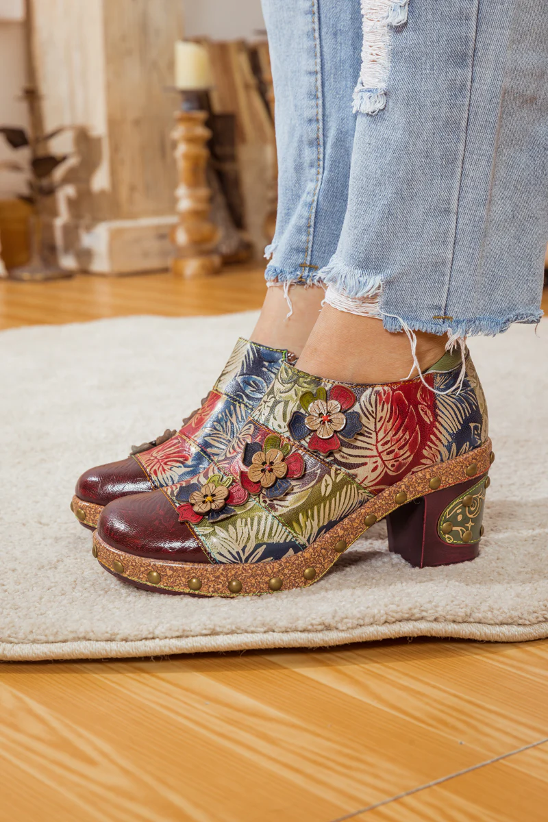 SOFFIA | FLORAL APPLIQUED LEATHER LOAFER - Image 4