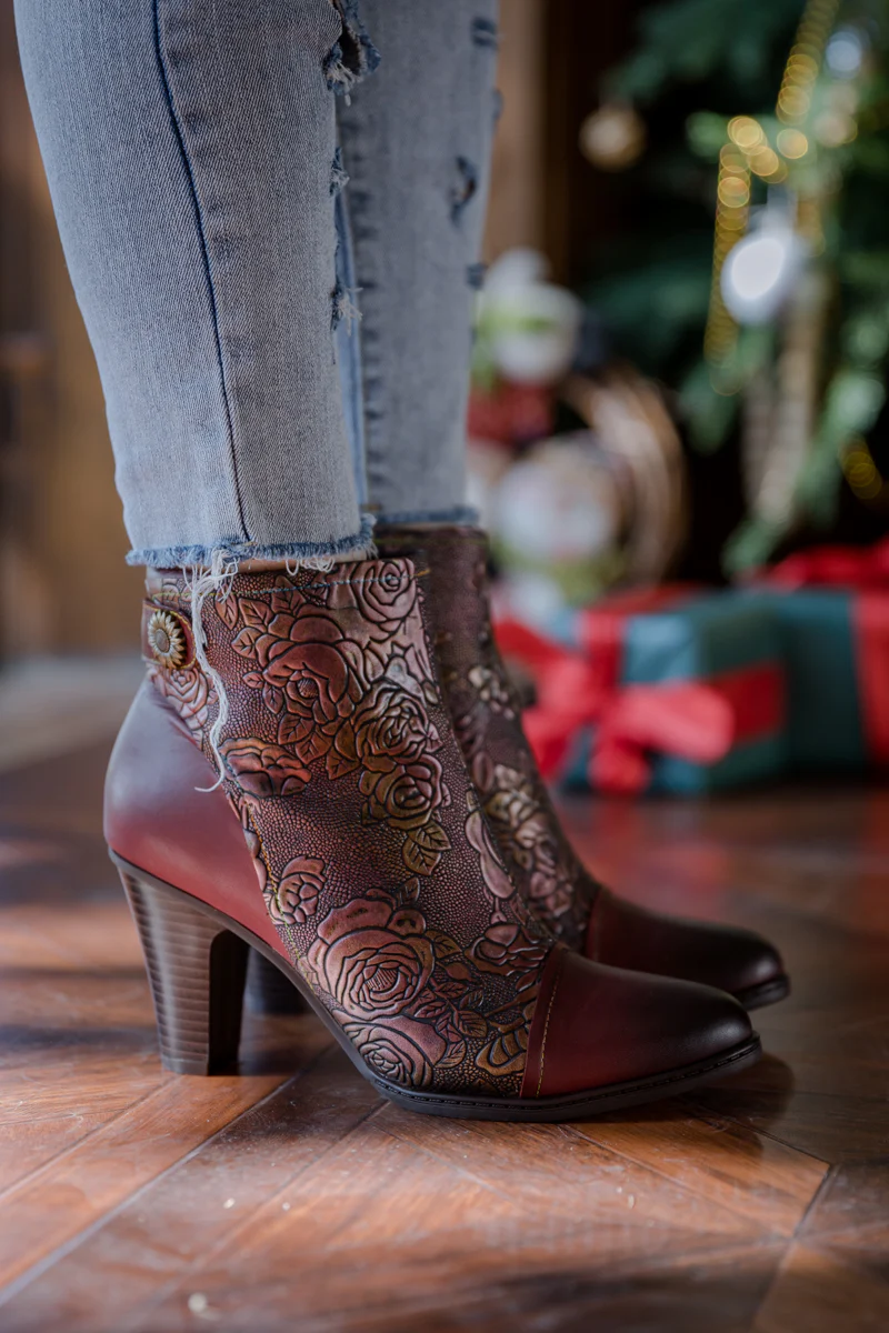 SOFFIA | FLORAL EMBOSSED METALLIC LEATHER ANKLE BOOT - CLARET - Image 2