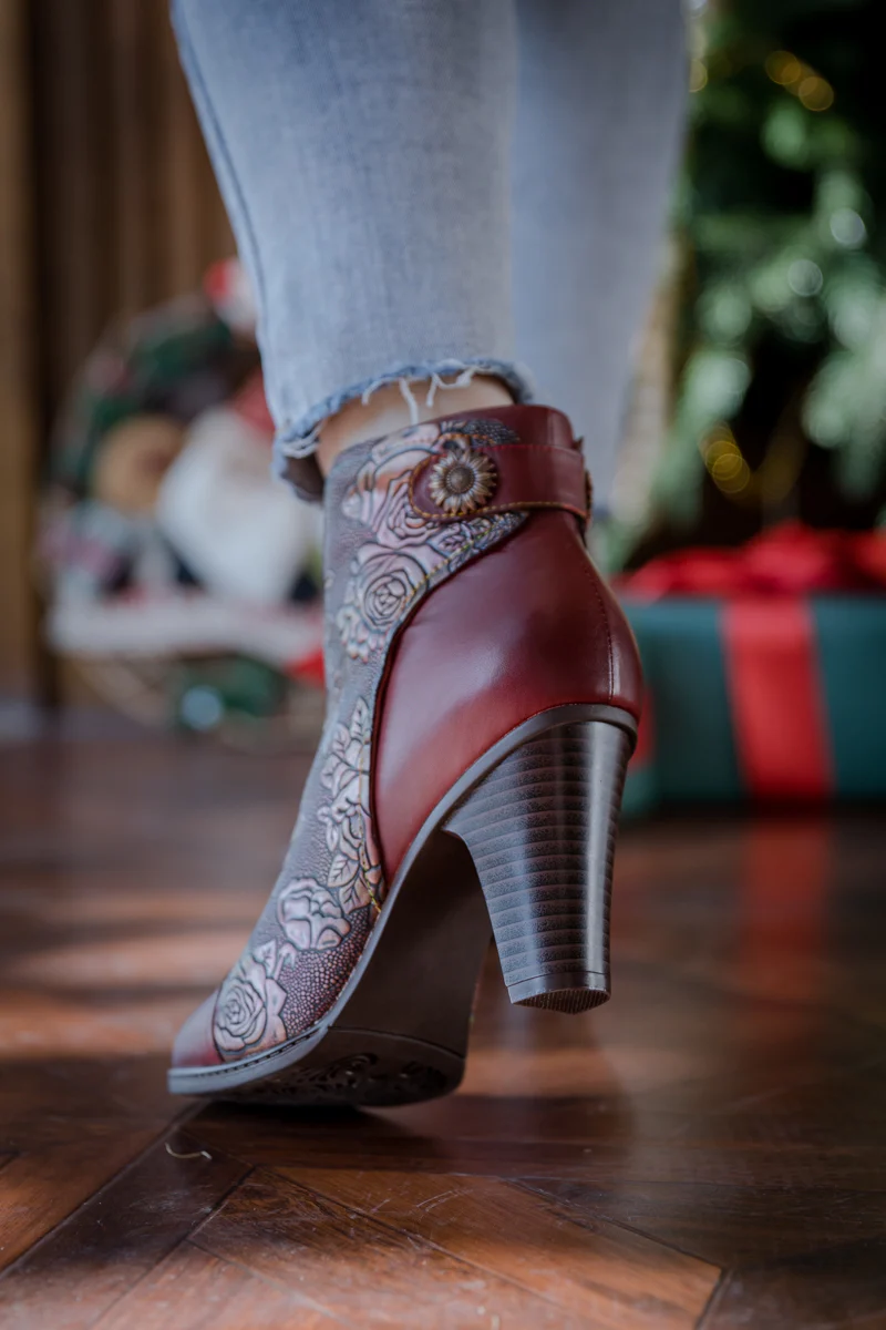 SOFFIA | FLORAL EMBOSSED METALLIC LEATHER ANKLE BOOT - CLARET - Image 4