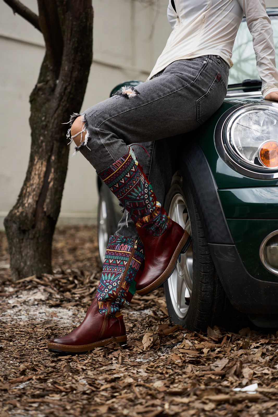 Soffia | Folks Ethnic Embroidery Leather Knee-High Boots - Image 7