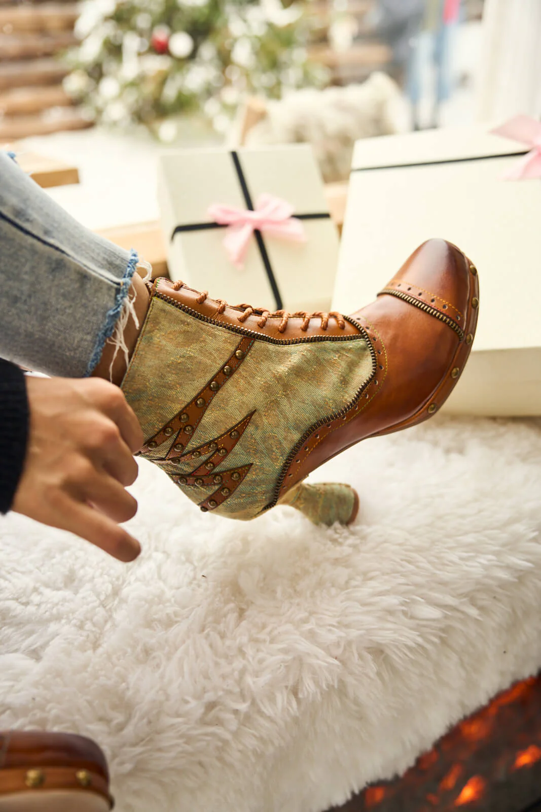 Soffia | Free Cove Leather Ankle Boots - Image 3