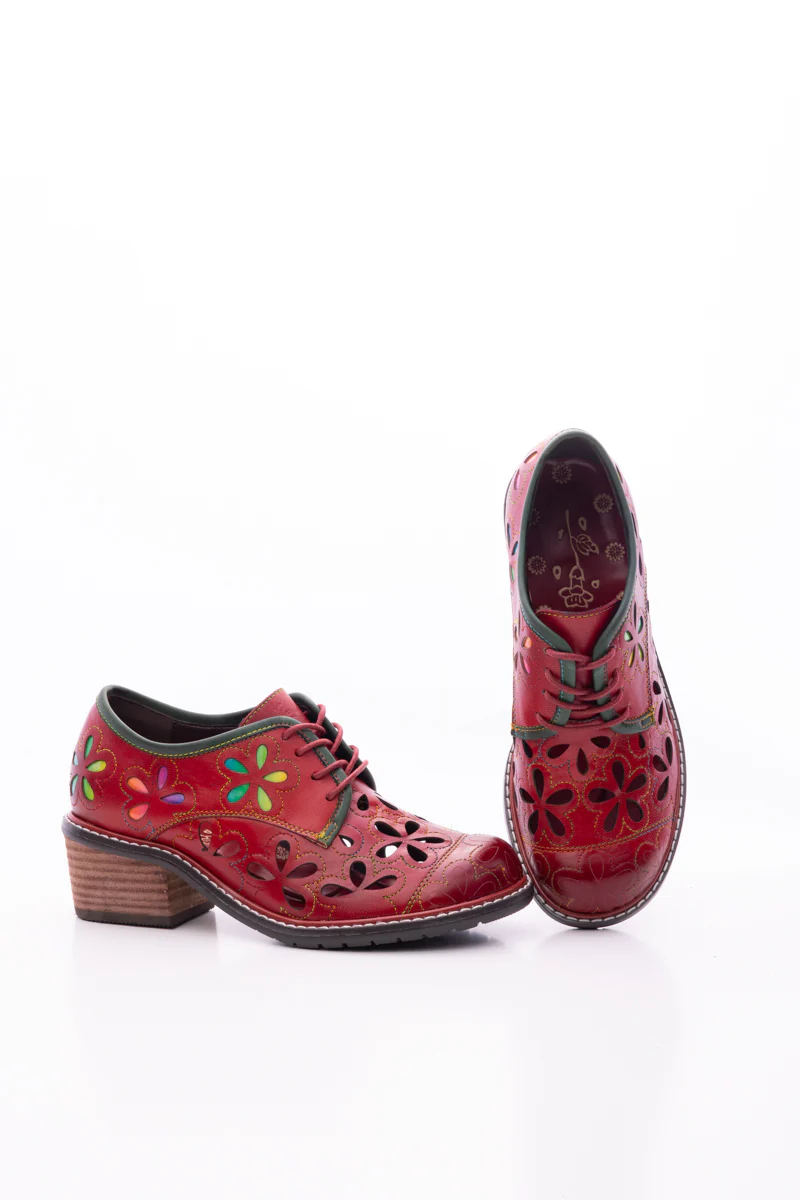 SOFFIA | IT JUST DAISY PERFORATED LEATHER OXFORD - Image 13