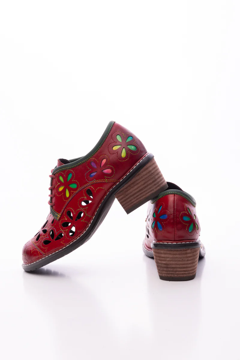 SOFFIA | IT JUST DAISY PERFORATED LEATHER OXFORD - Image 14