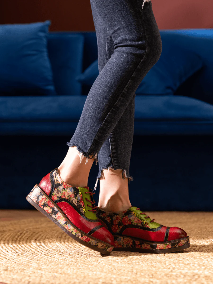 SOFFIA | JANIE FLORAL EMBOSSED LEATHER PLATFORM OXFORD - Image 3