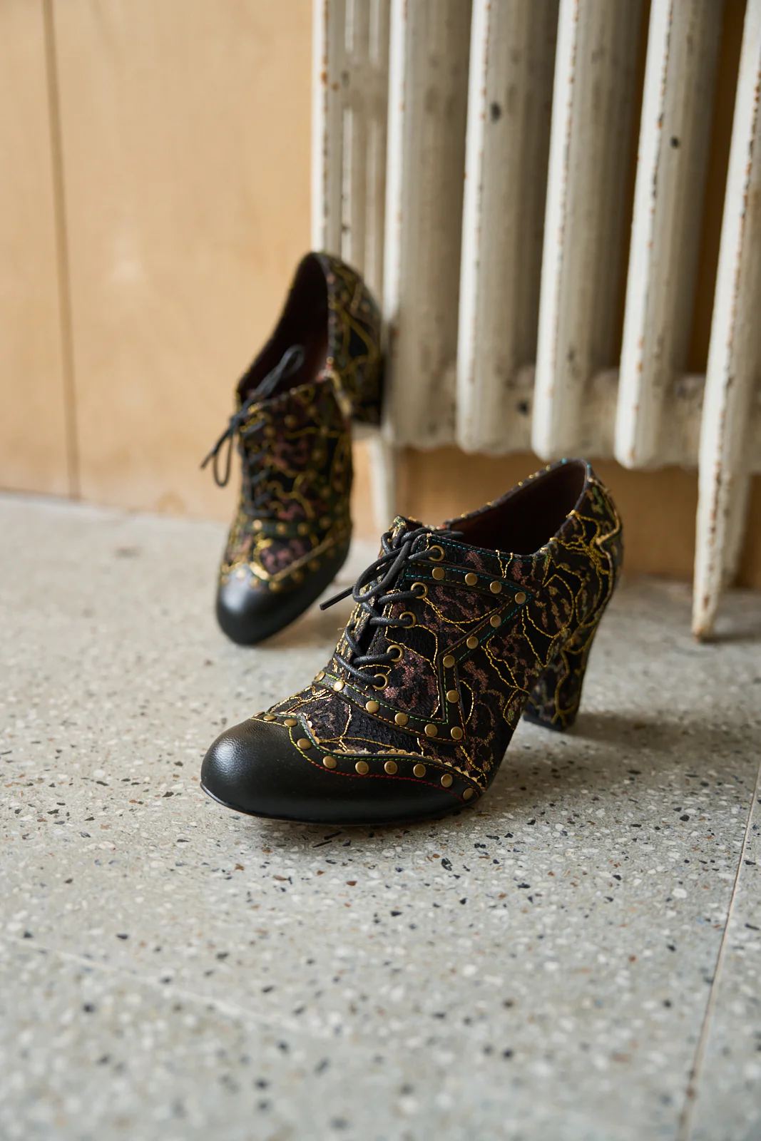 Soffia | Jingle My Way Stud Embellished Jacquard Oxford - Image 13