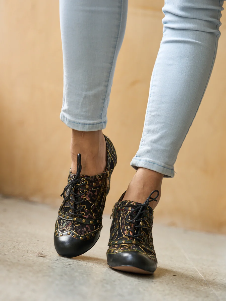Soffia | Jingle My Way Stud Embellished Jacquard Oxford - Image 6