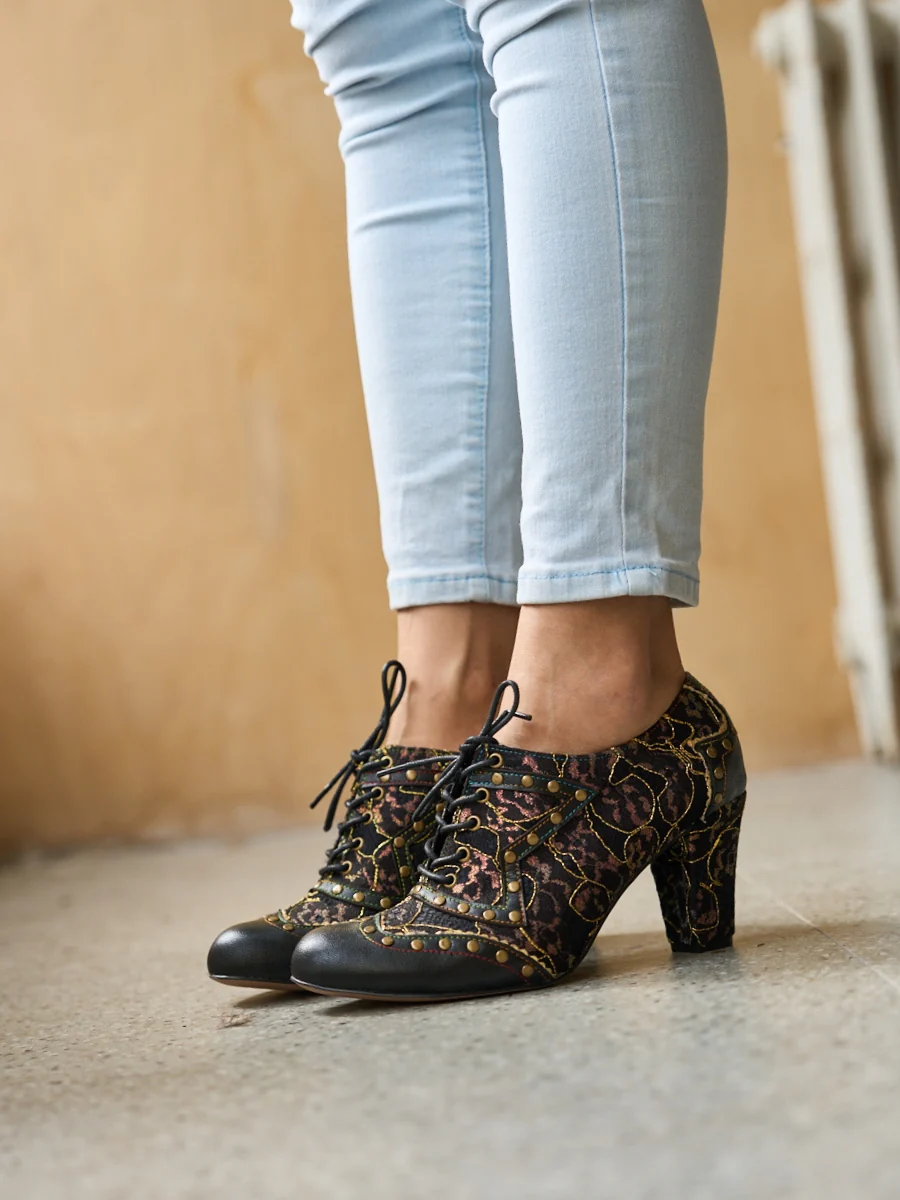 Soffia | Jingle My Way Stud Embellished Jacquard Oxford - Image 7