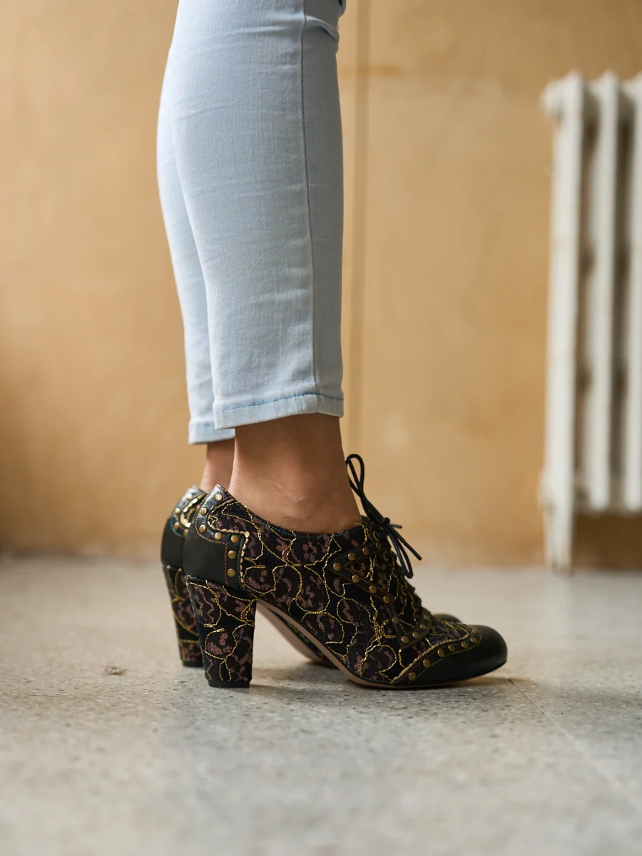Soffia | Jingle My Way Stud Embellished Jacquard Oxford - Image 9