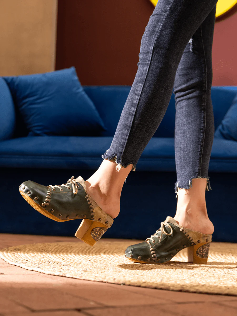 SOFFIA | KAIRO STUDDED STITCH LEATHER CLOG - Image 2