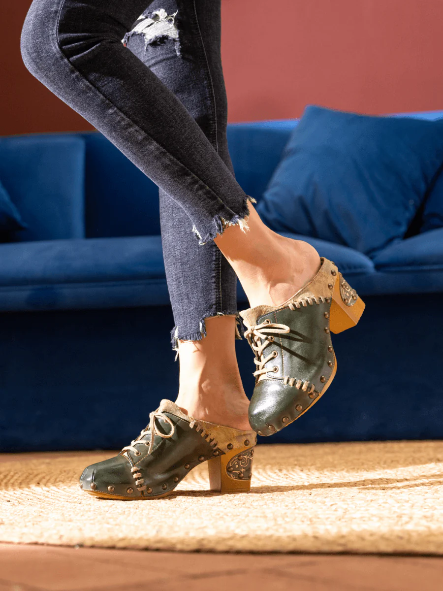 SOFFIA | KAIRO STUDDED STITCH LEATHER CLOG - Image 3