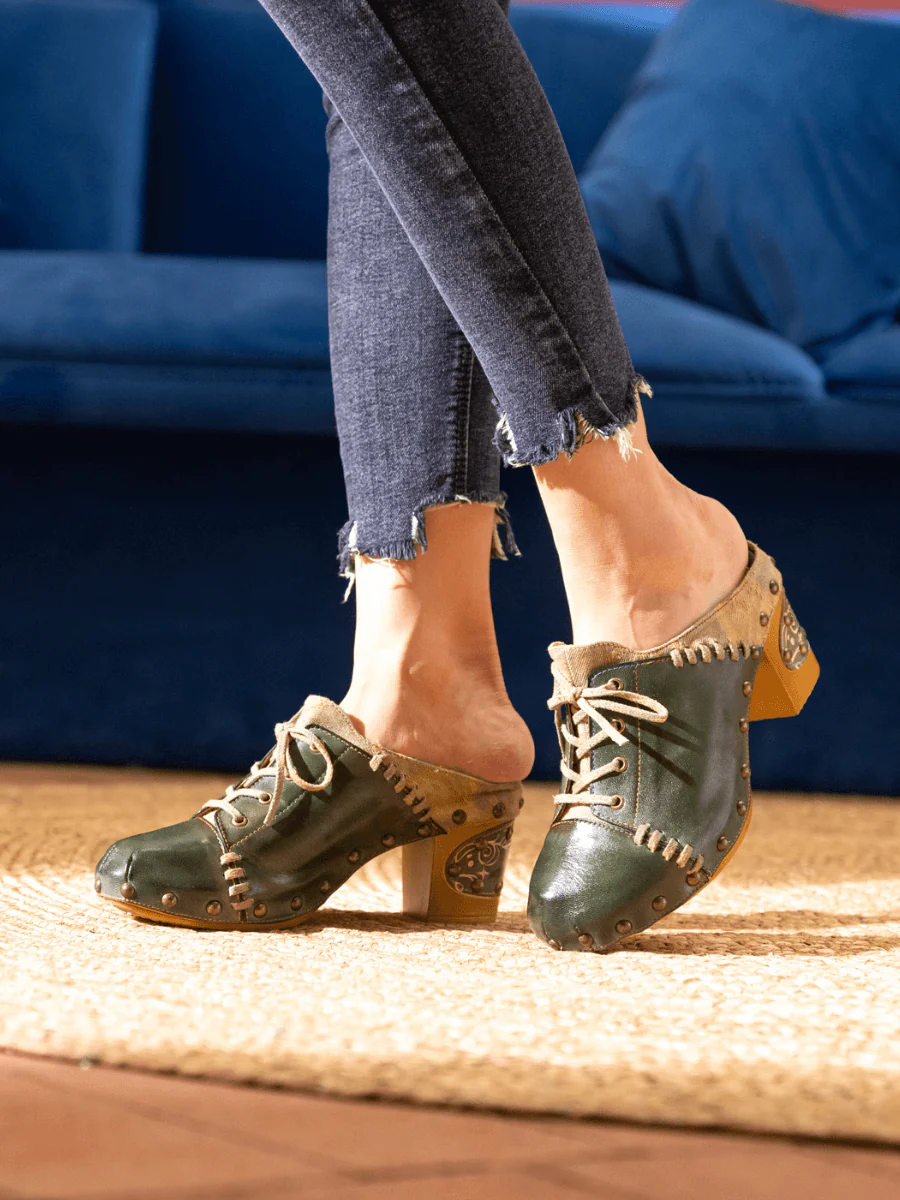 SOFFIA | KAIRO STUDDED STITCH LEATHER CLOG - Image 4