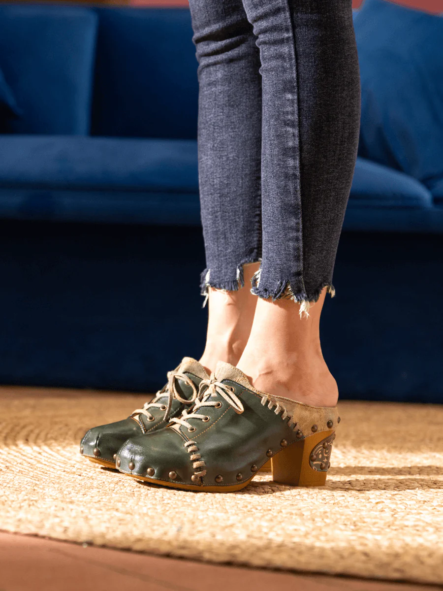 SOFFIA | KAIRO STUDDED STITCH LEATHER CLOG - Image 5