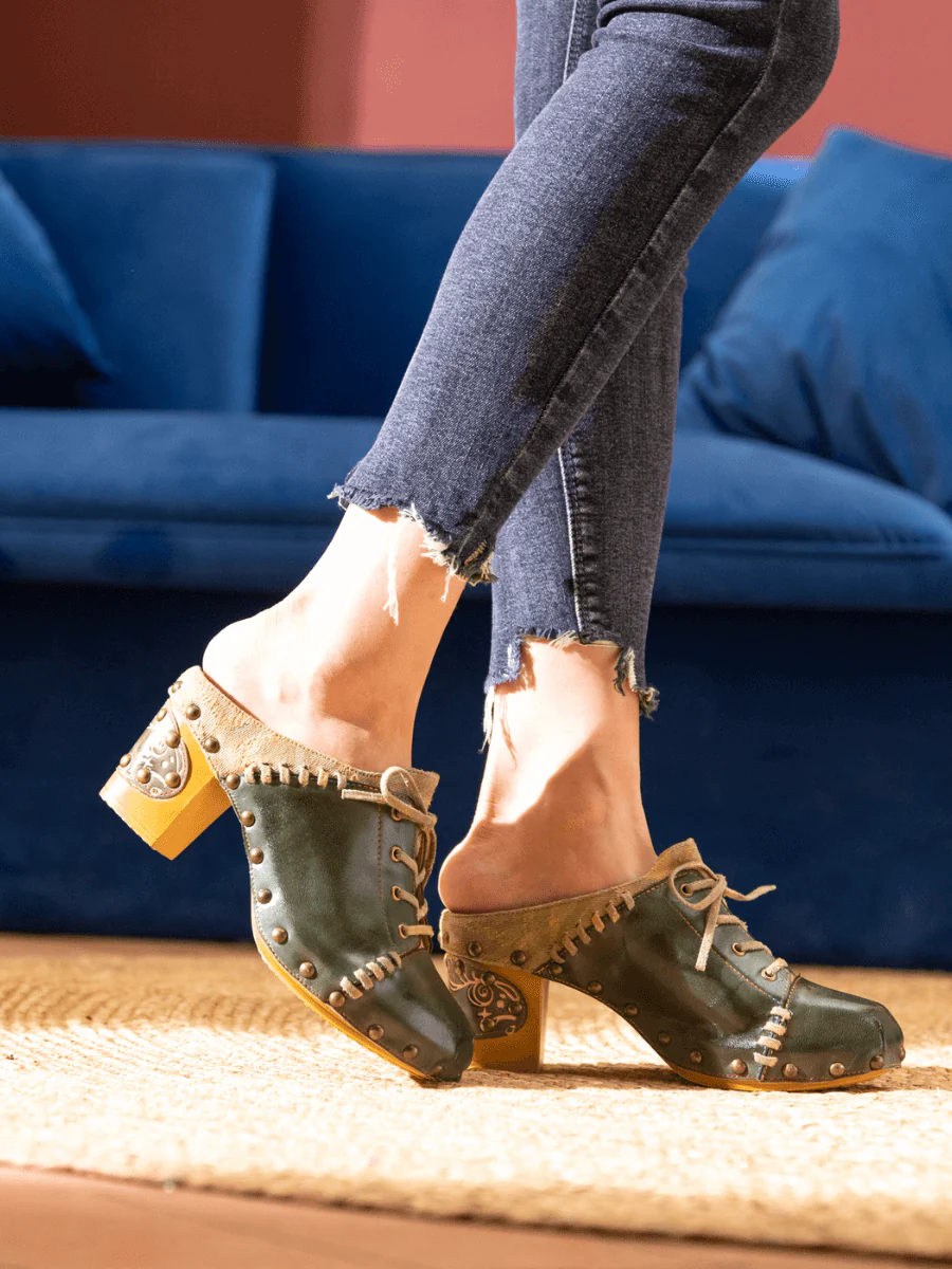 SOFFIA | KAIRO STUDDED STITCH LEATHER CLOG - Image 6