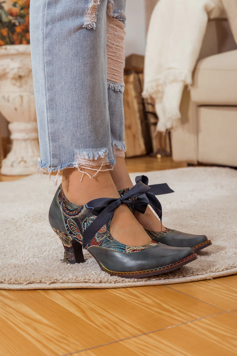 SOFFIA | LACE BOW NAVY LEATHER MARY JANE PUMP - Image 3