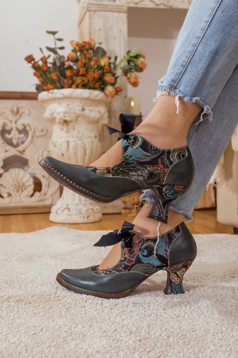 SOFFIA | LACE BOW NAVY LEATHER MARY JANE PUMP - Image 6