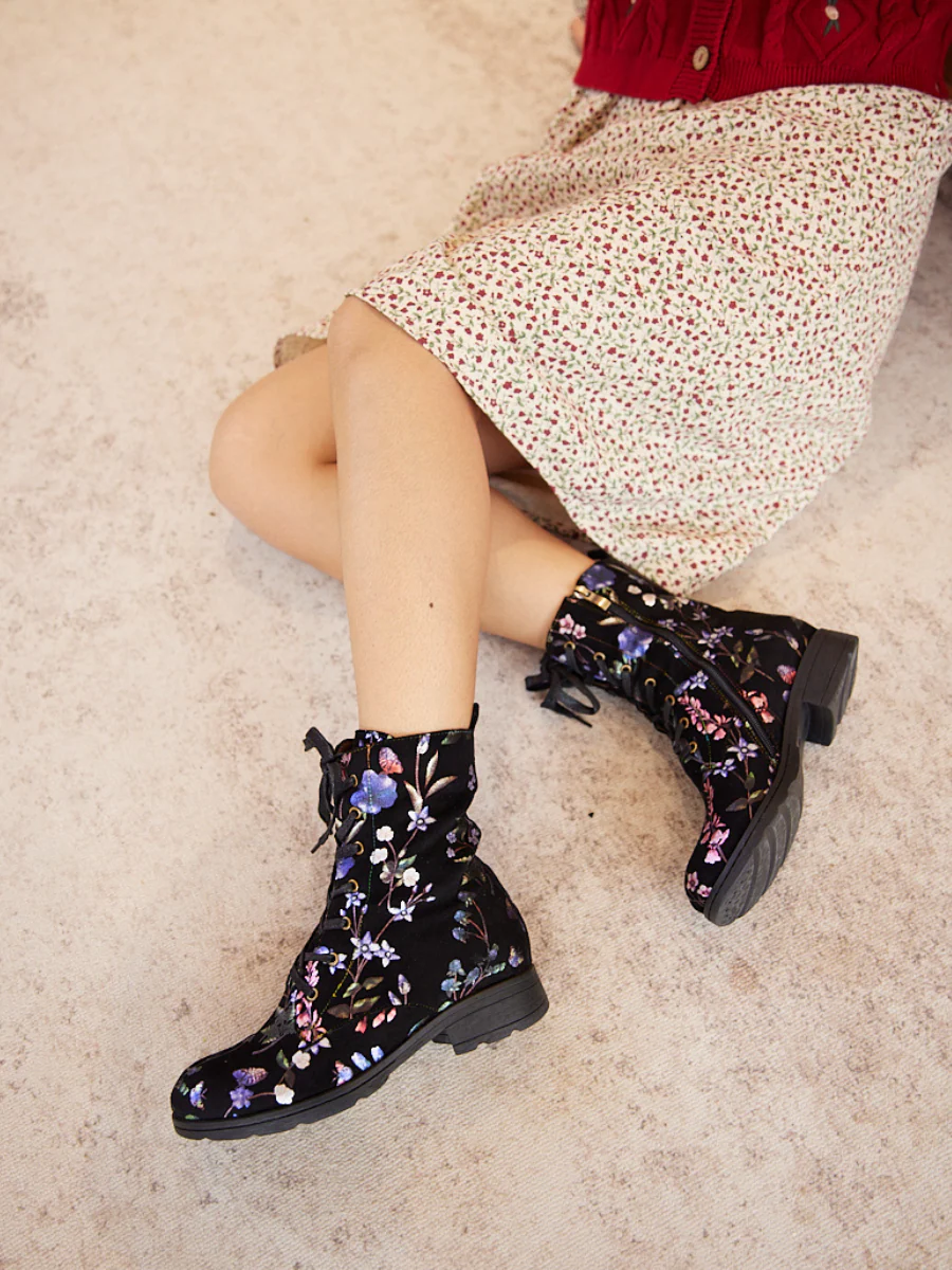 Soffia | Plum Blossom Thermoprint Combat Boots - Blue