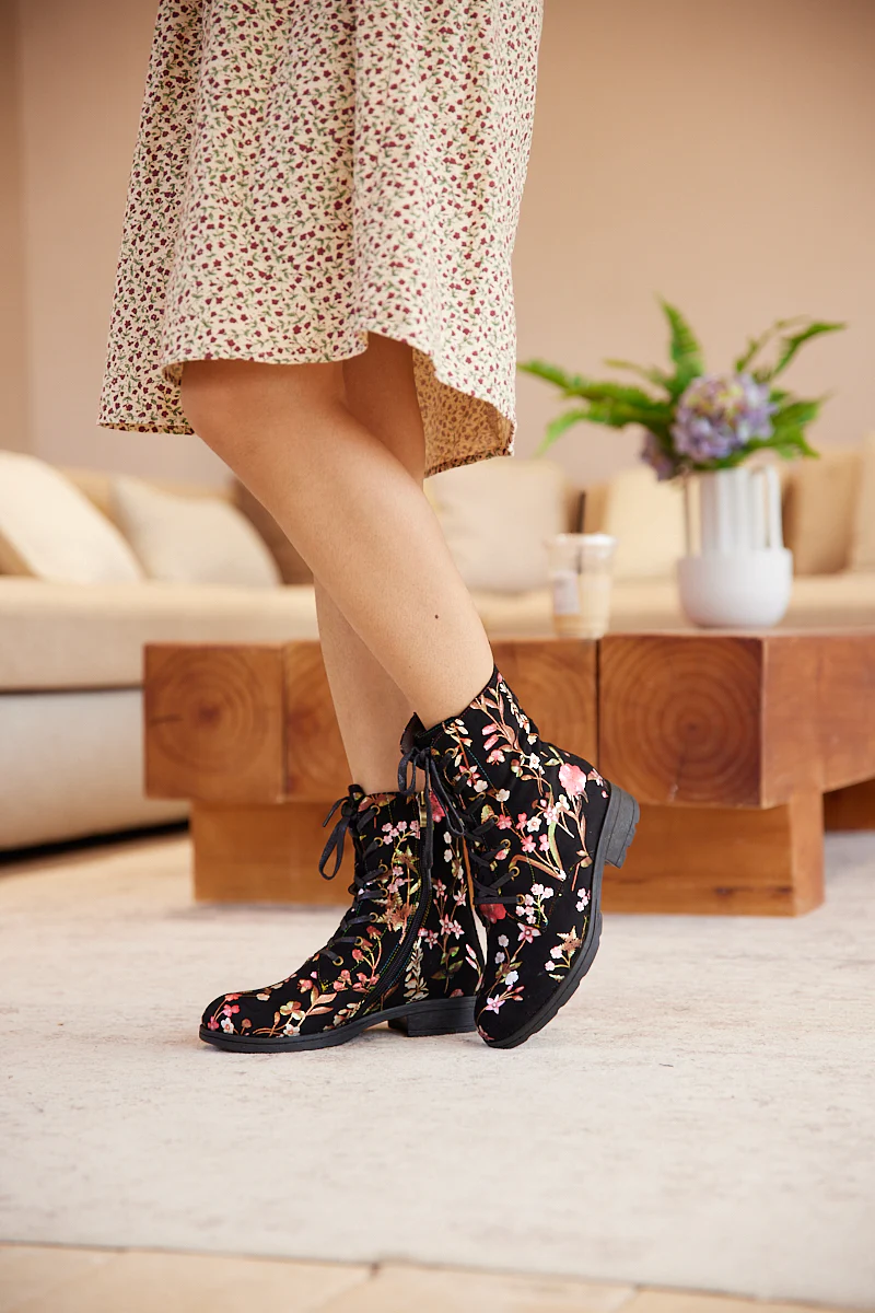 Soffia | Plum Blossom Thermoprint Combat Boots - Red - Image 3