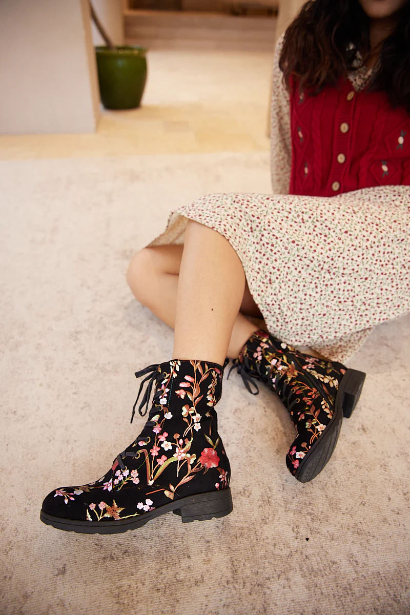 Soffia | Plum Blossom Thermoprint Combat Boots - Red - Image 4