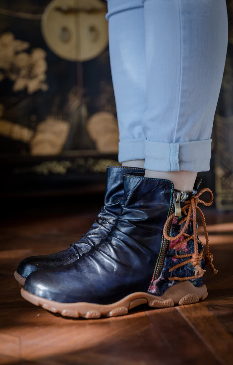 SOFFIA | RUCHED BLACK LEATHER COMBAT BOOT - Image 3
