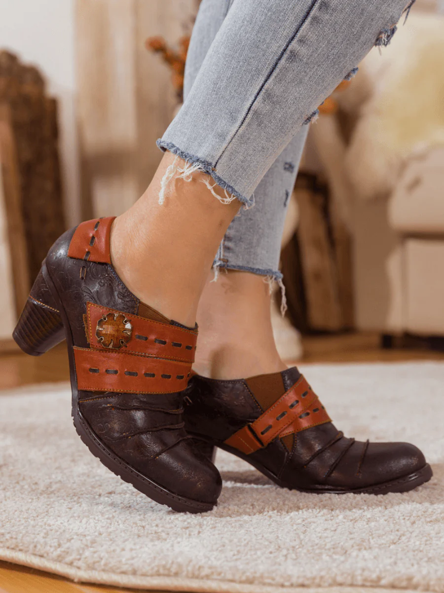 SOFFIA | RUCHED BROWN LEATHER PUMP - Image 2