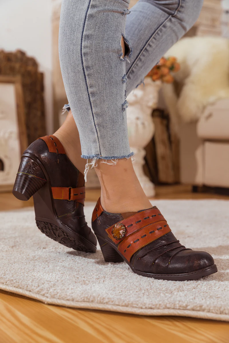 SOFFIA | RUCHED BROWN LEATHER PUMP - Image 6