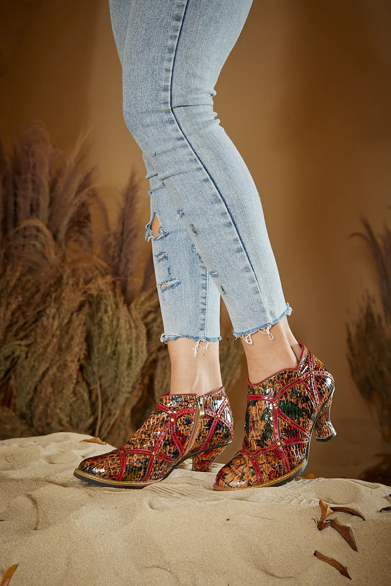 Soffia | Samara Croc Pattern Low Ankle Leather Boots - Image 3