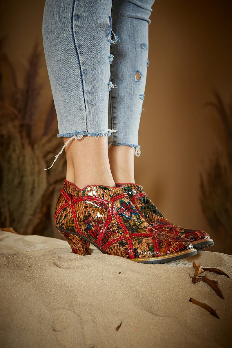 Soffia | Samara Croc Pattern Low Ankle Leather Boots - Image 4