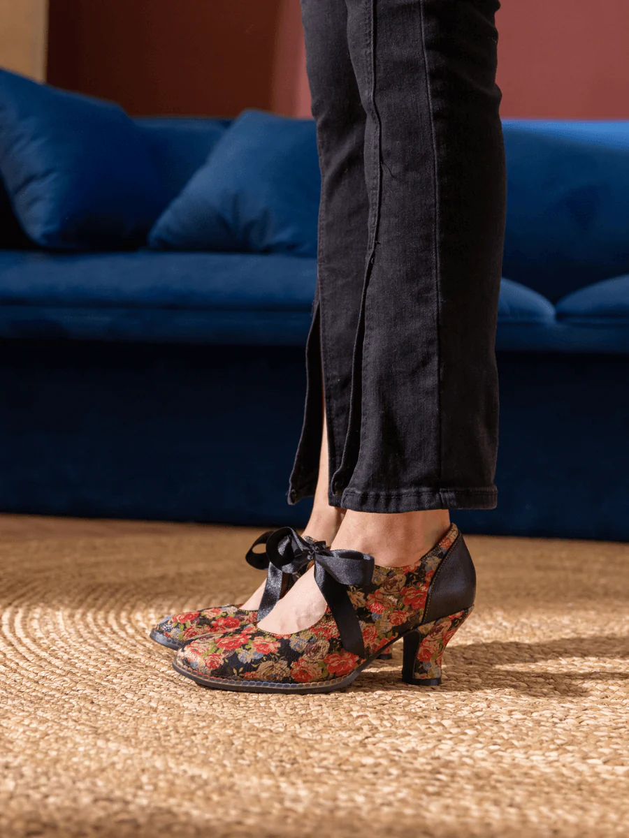 SOFFIA | STEFANIA FLORAL TIE BOW LACE-UP LEATHER PUMP - Image 4