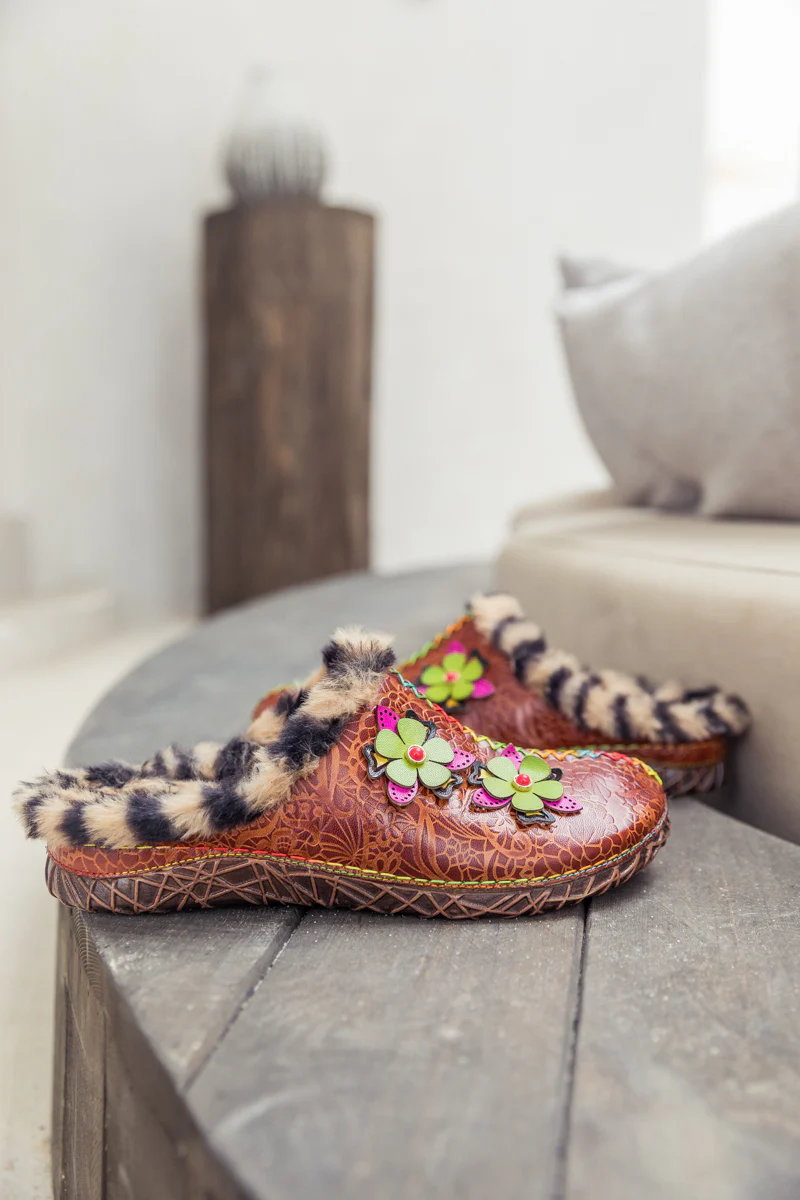 SOFFIA | Tiger Printed Wool Lined Applique Leather Slipper - Brown - Image 4