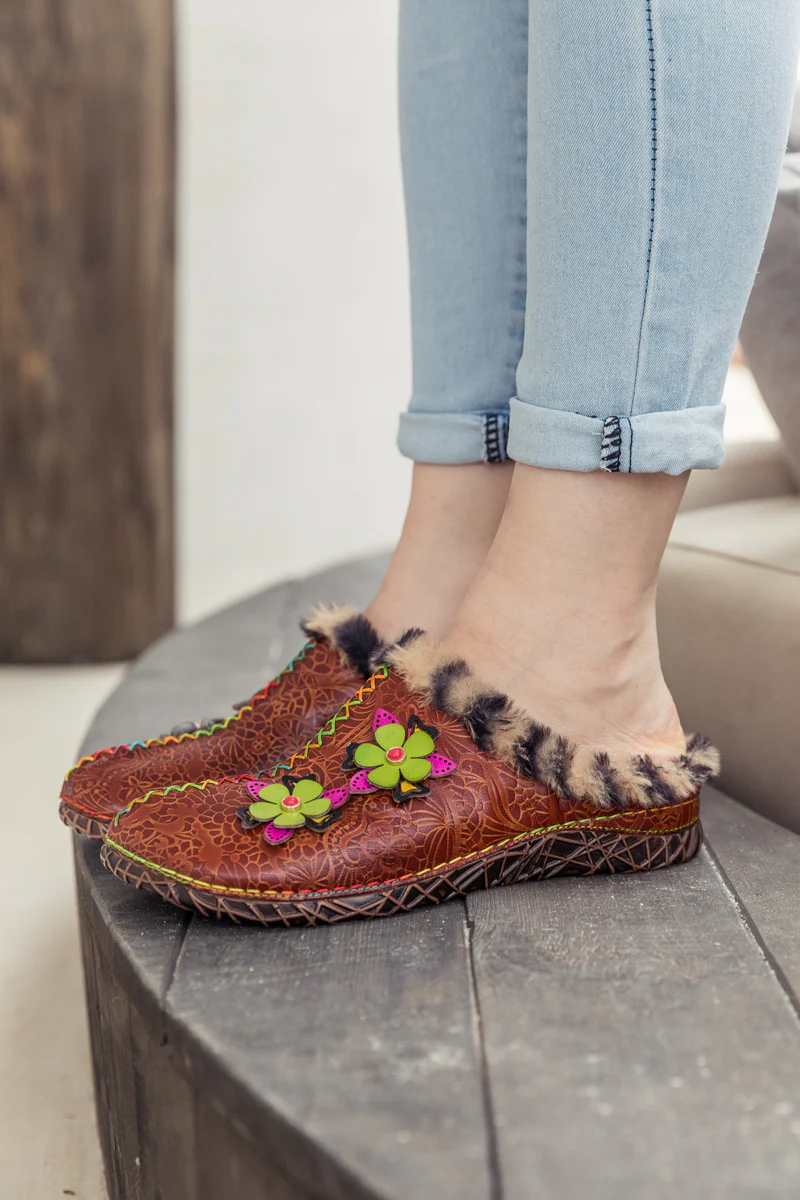 SOFFIA | Tiger Printed Wool Lined Applique Leather Slipper - Brown - Image 7