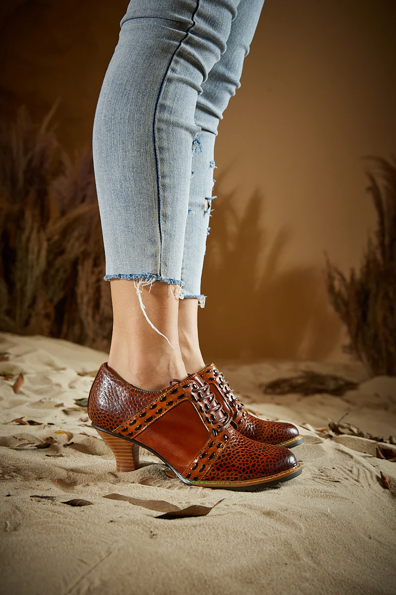 Soffia | Veronika Crack Patterned Leather Oxford - Image 2