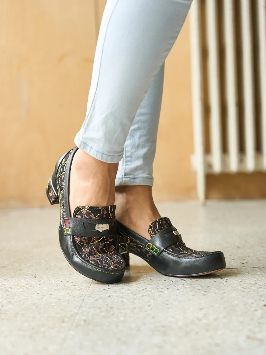 Soffia | Winny Jacquard Leather Loafer - Image 10