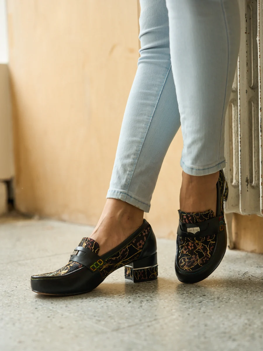 Soffia | Winny Jacquard Leather Loafer - Image 11