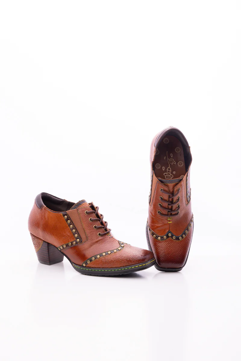 SOFFIA | ZOIE MAZE EMBOSSED STUDDED LEATHER OXFORD - Image 11