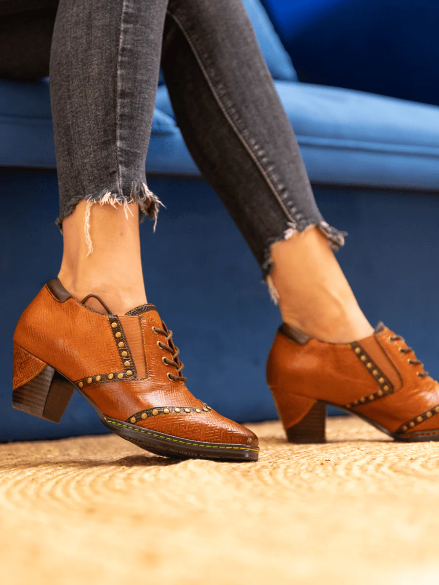 SOFFIA | ZOIE MAZE EMBOSSED STUDDED LEATHER OXFORD - Image 6