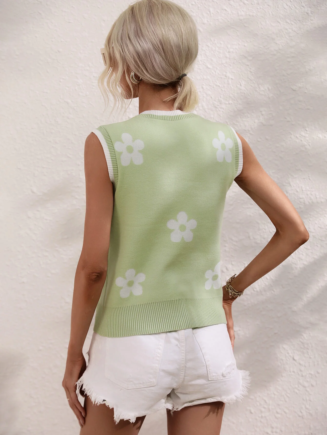 SUMMER DAISY KNIT TANK - SAGE - Image 3