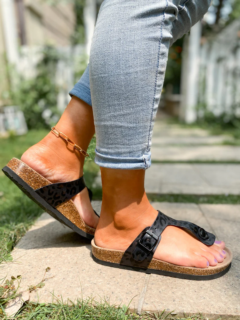 T-Strap Cushioned footbed Sandals - Maibulun - Image 4
