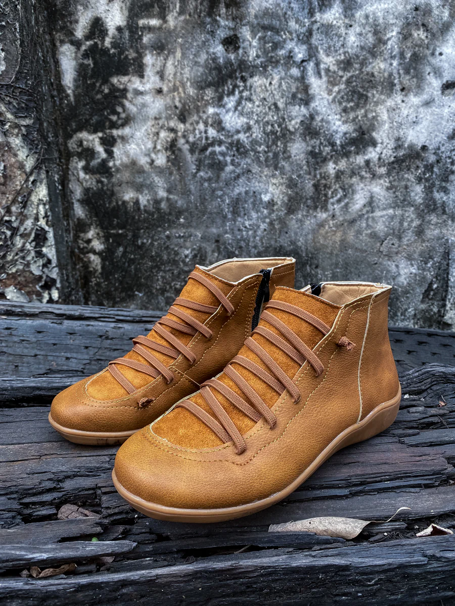 Vintage Ankle Boots - EN BLOOM - Image 2