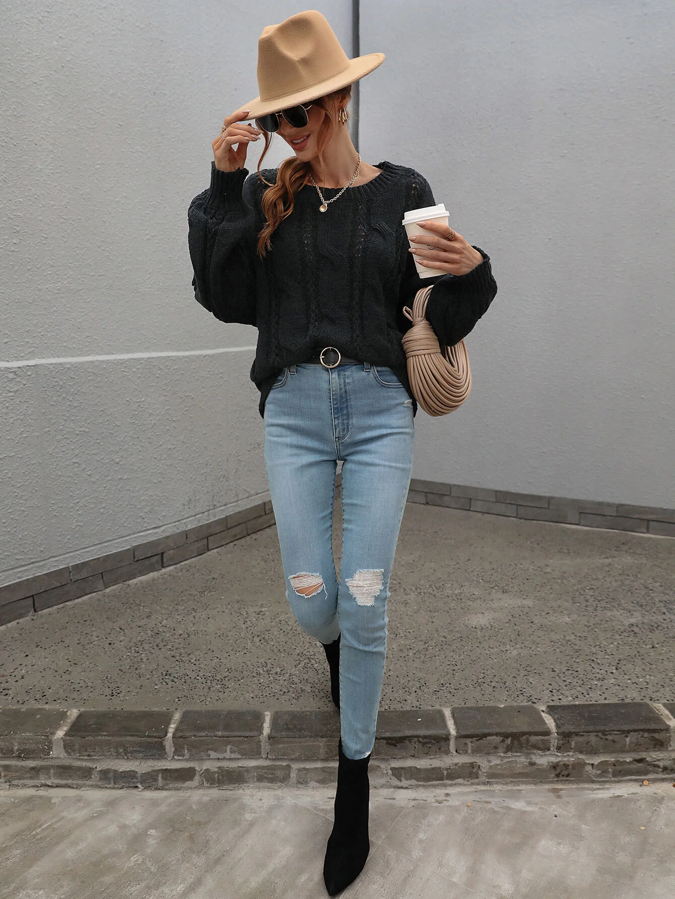 ZINNY KNIT SWEATER - BLACK